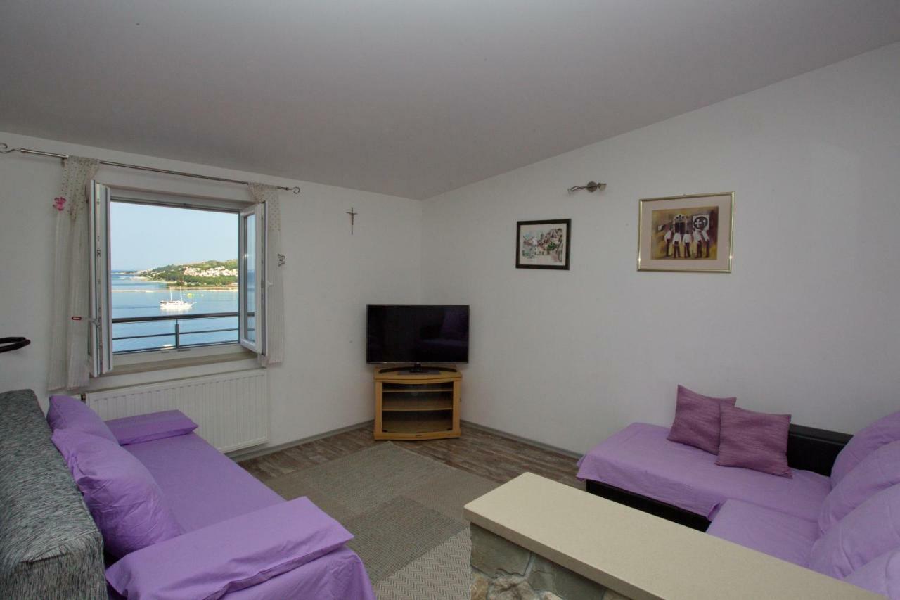 Apartment Lelas Omiš Kültér fotó
