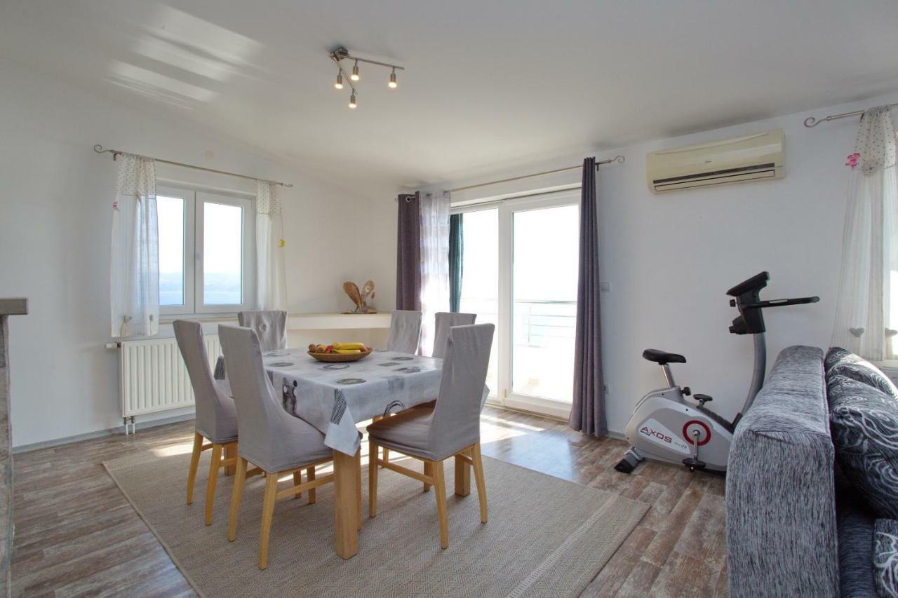 Apartment Lelas Omiš Kültér fotó