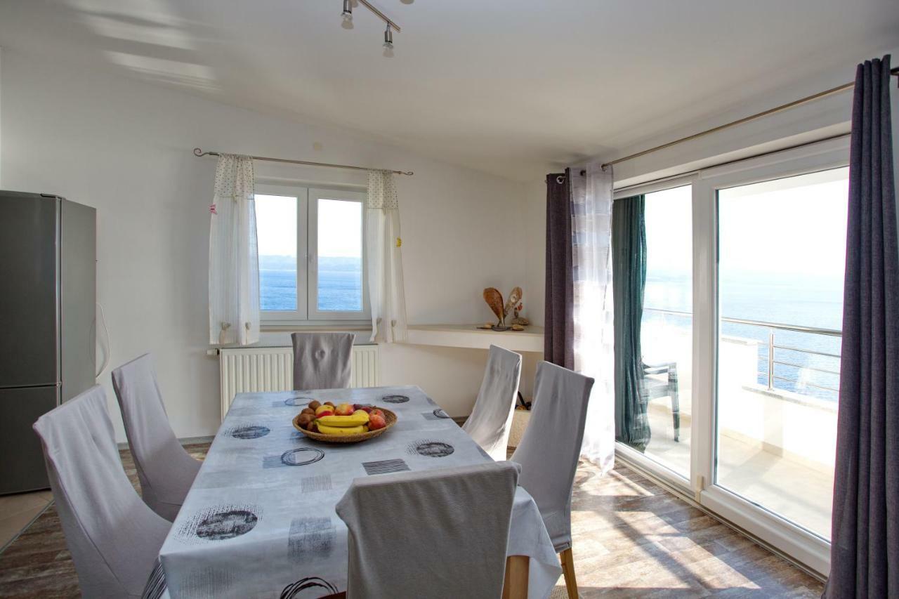 Apartment Lelas Omiš Kültér fotó